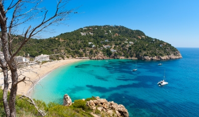 Badebucht auf Ibiza (Eric Gevaert /stock.adobe.com)  lizenziertes Stockfoto 
Informazioni sulla licenza disponibili sotto 'Prova delle fonti di immagine'